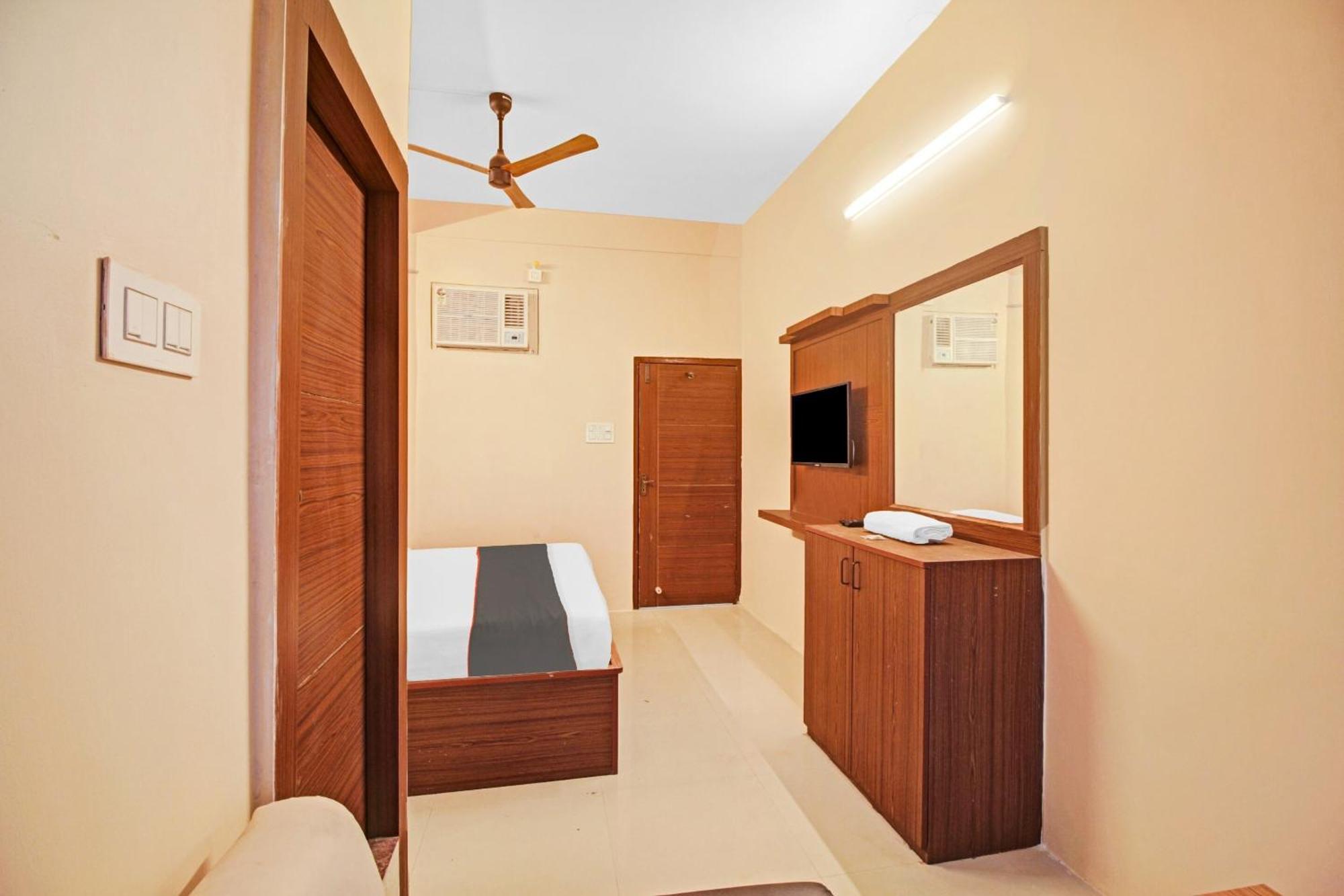 Super Collection O Hotel Aqua Villa Near Netaji Subhash Chandra Bose International Airport Gauripur  Exteriér fotografie